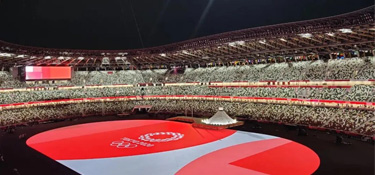 “最美中国红”亮相奥运会开幕仪式，中国选手杨倩赢得东京奥运会首枚金牌！